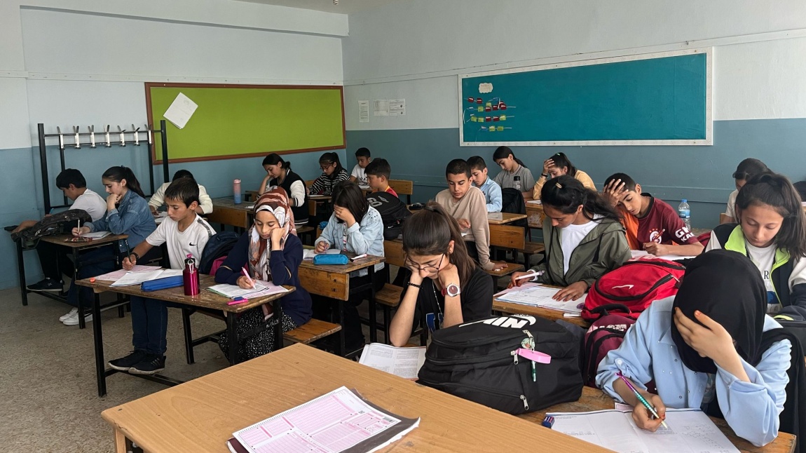 Bigep Kapsamında Bursluluk Sınavı Öncesi Son Deneme Sınavı Yapıldı
